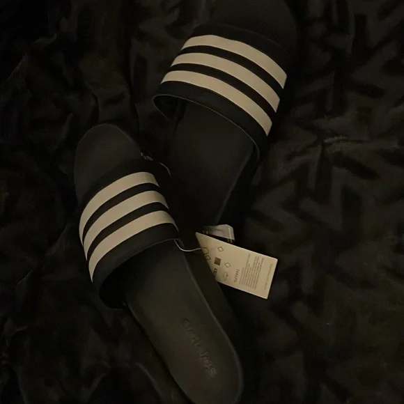 NWT Addias athletic shoes with tags🌸🌸🌸 - Picture 6 of 6